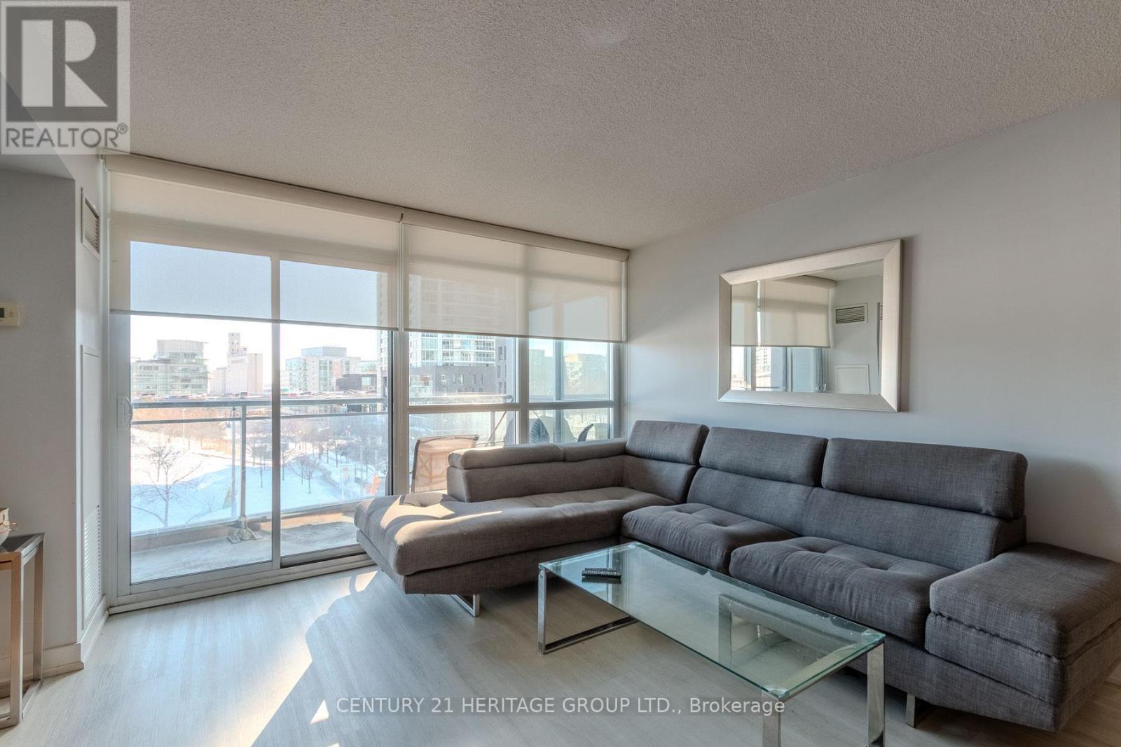 303 - 151 Dan Leckie Way, Toronto, Ontario  M5V 4B2 - Photo 6 - C12783634