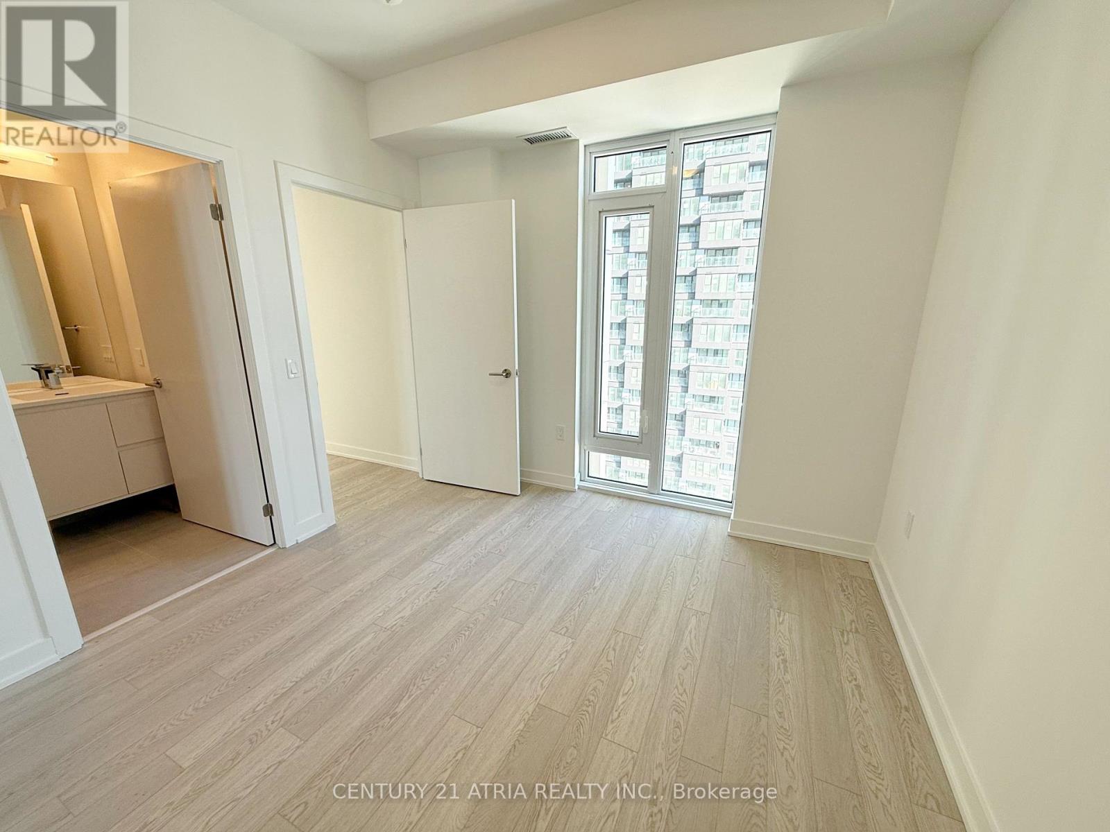 1502 - 1 Quarrington Lane, Toronto, Ontario  M3C 0S4 - Photo 10 - C12783620