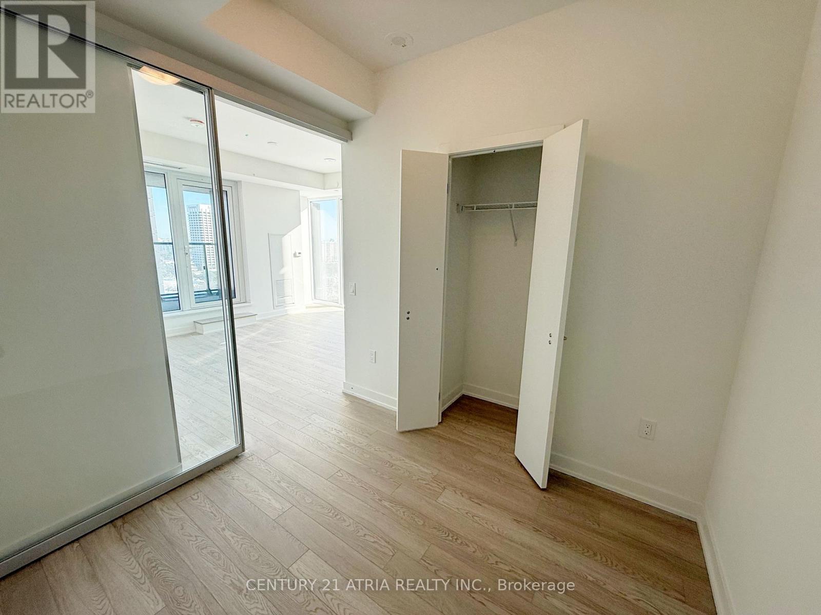 1502 - 1 Quarrington Lane, Toronto, Ontario  M3C 0S4 - Photo 12 - C12783620