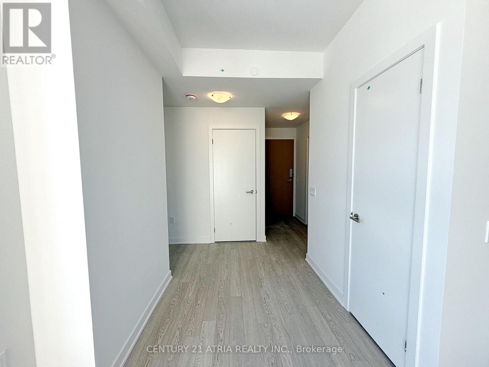 1502 - 1 Quarrington Lane, Toronto, Ontario  M3C 0S4 - Photo 6 - C12783620