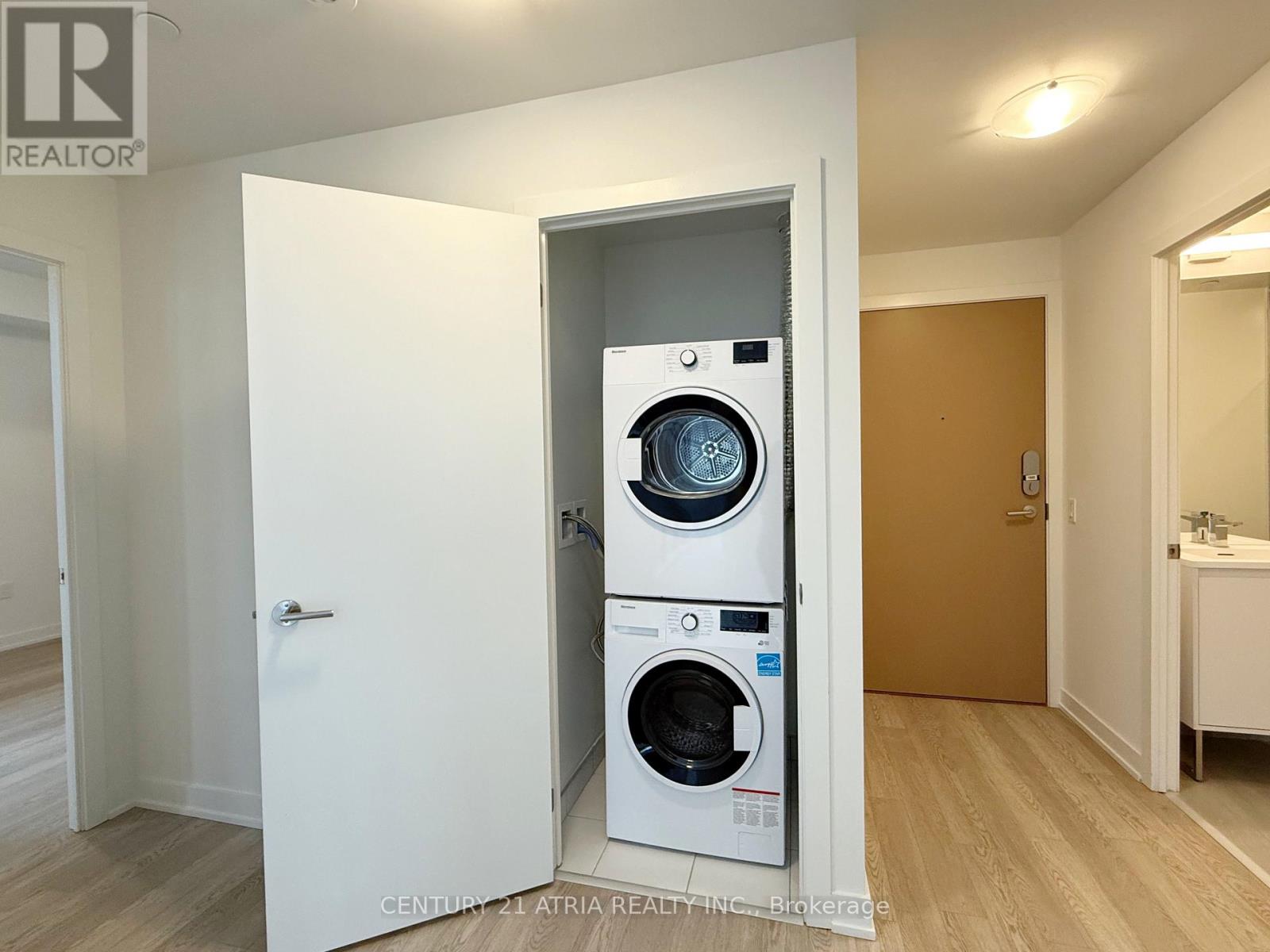 1502 - 1 Quarrington Lane, Toronto, Ontario  M3C 0S4 - Photo 7 - C12783620