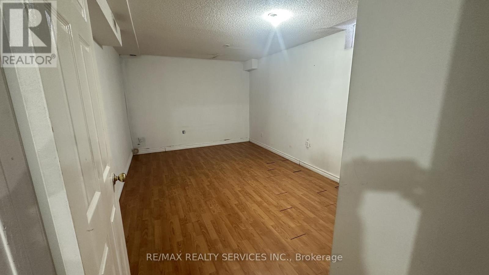 244 Van Kirk Drive, Brampton, Ontario  L7A 1M2 - Photo 3 - W12755838