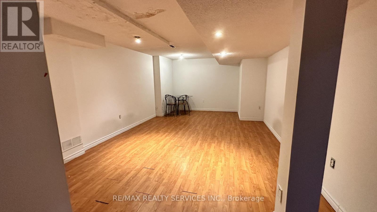 244 Van Kirk Drive, Brampton, Ontario  L7A 1M2 - Photo 6 - W12755838