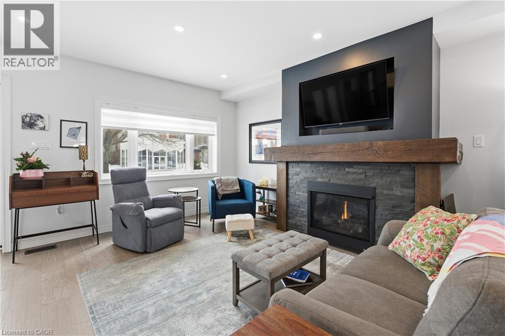 49 Brucedale Avenue E, Hamilton, Ontario  L9A 1N2 - Photo 4 - 40804821