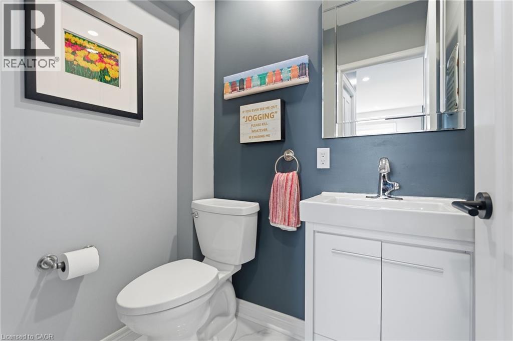 49 Brucedale Avenue E, Hamilton, Ontario  L9A 1N2 - Photo 13 - 40804821