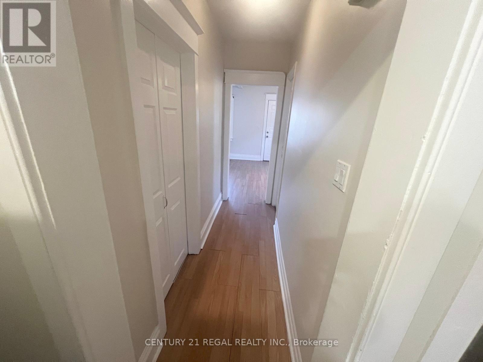 7 Holborne Avenue, Toronto, Ontario  M4C 2P8 - Photo 11 - E12783616