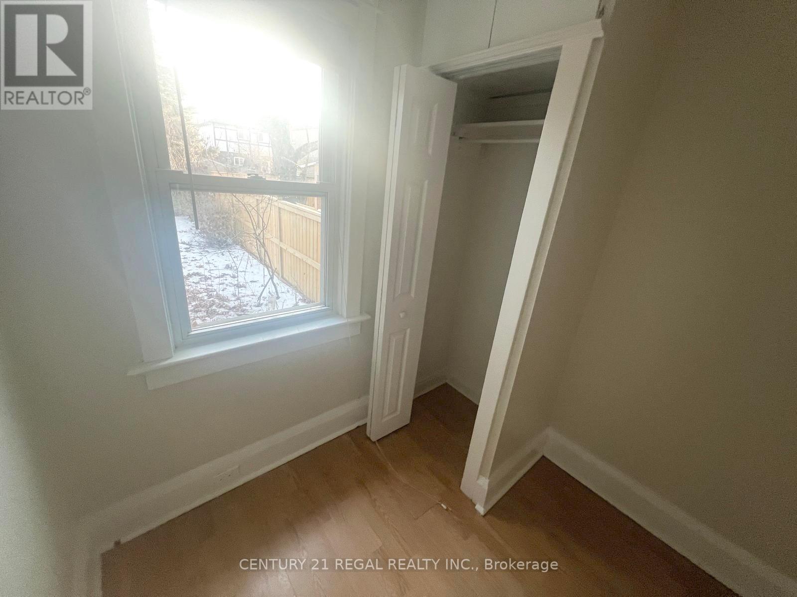 7 Holborne Avenue, Toronto, Ontario  M4C 2P8 - Photo 12 - E12783616