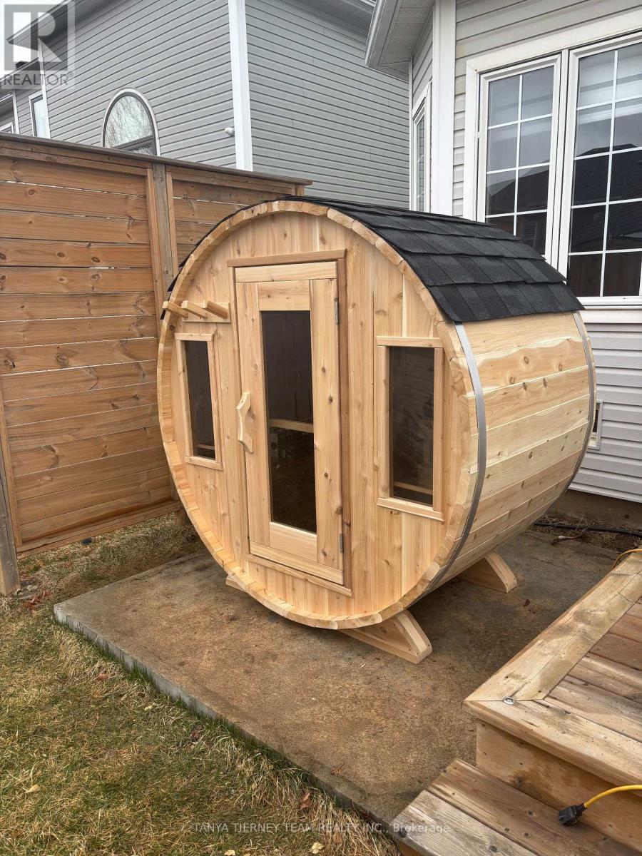 41 Apsley Crescent, Whitby, Ontario  L1M 2E7 - Photo 46 - E12783632