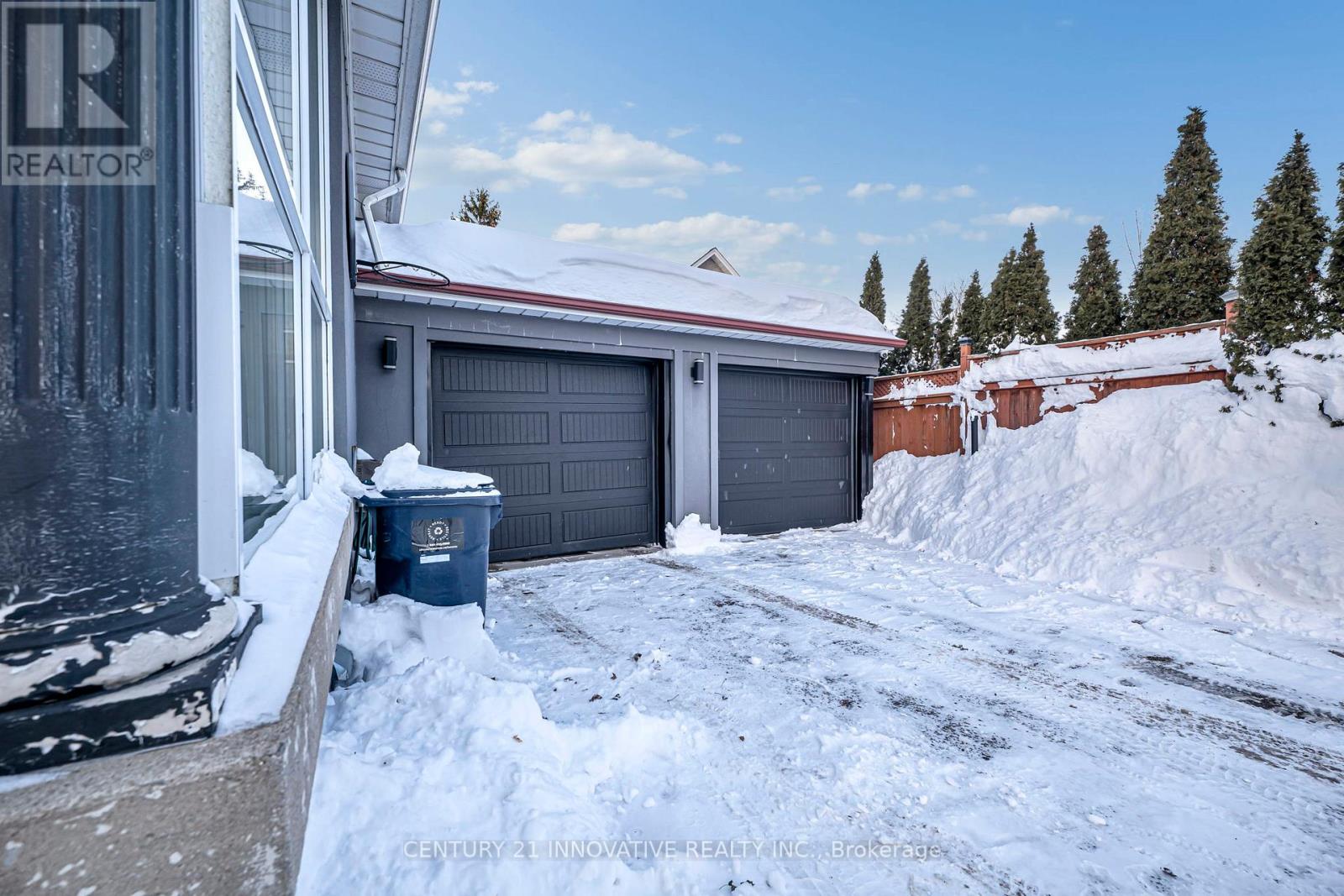 48 Brenda Crescent, Toronto, Ontario  M1K 3C6 - Photo 2 - E12783664