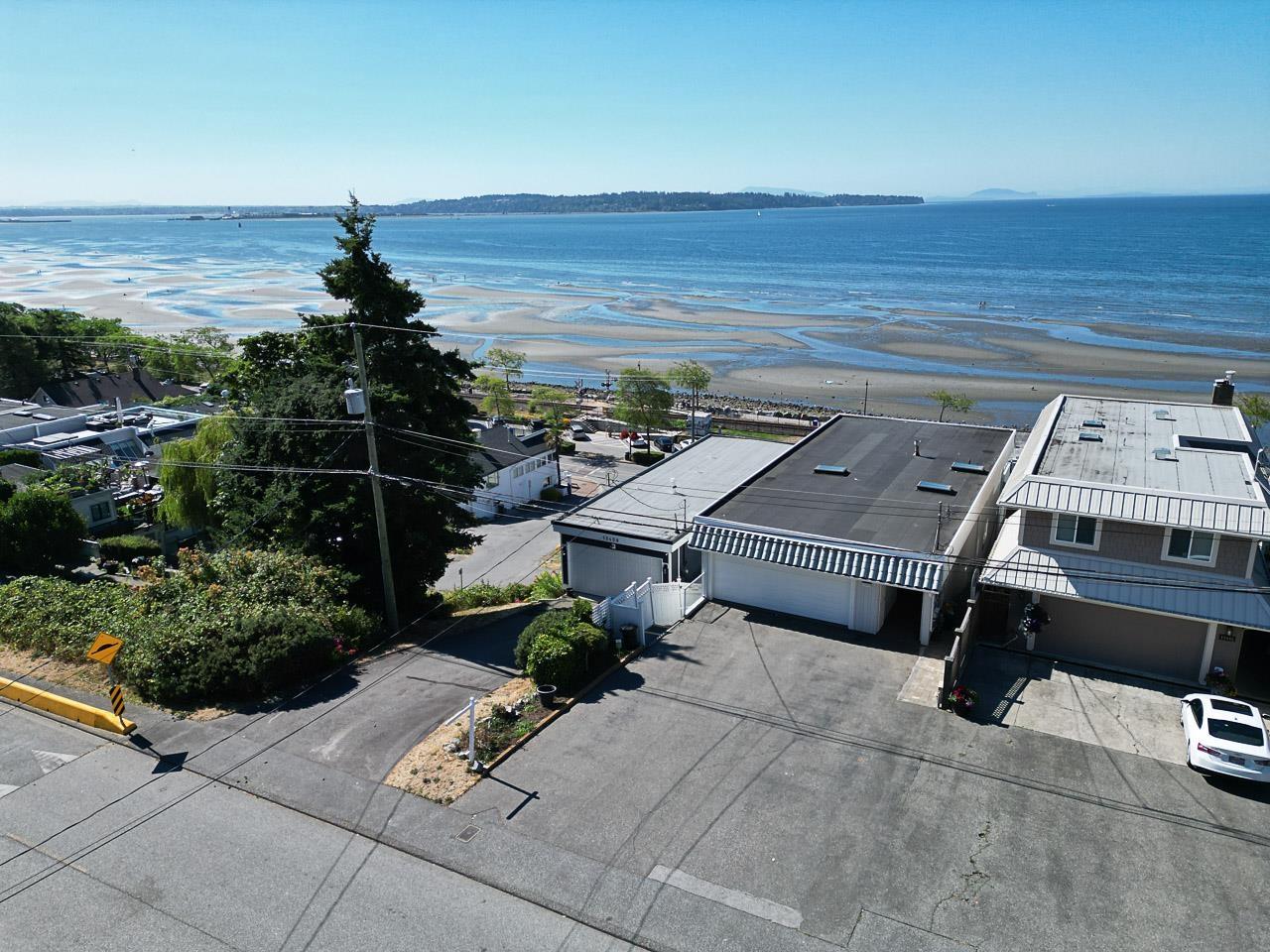 15452 VICTORIA AVENUE, White Rock, British Columbia