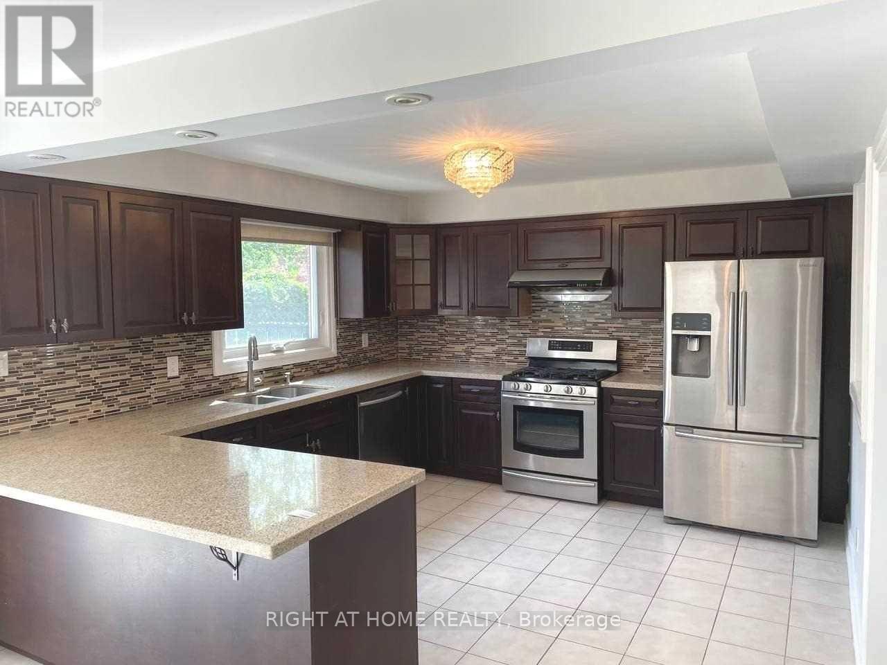 861 Cassie Road, Newmarket, Ontario  L3X 1S3 - Photo 5 - N12783576