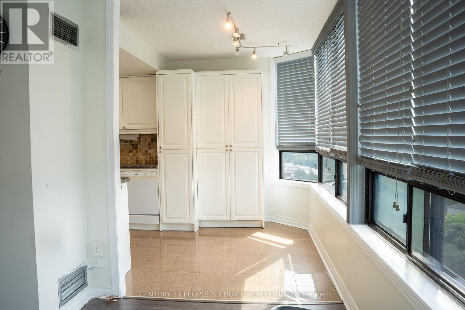 1105 - 7601 Bathurst Street, Vaughan, Ontario  L4J 4H5 - Photo 14 - N12783582