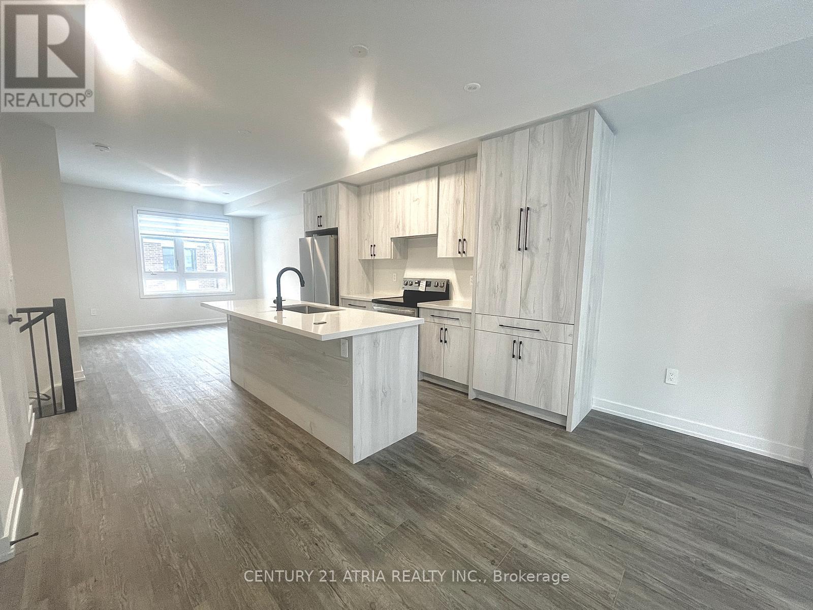 29 Chapple Lane, Richmond Hill, Ontario  L4B 0J6 - Photo 4 - N12783584