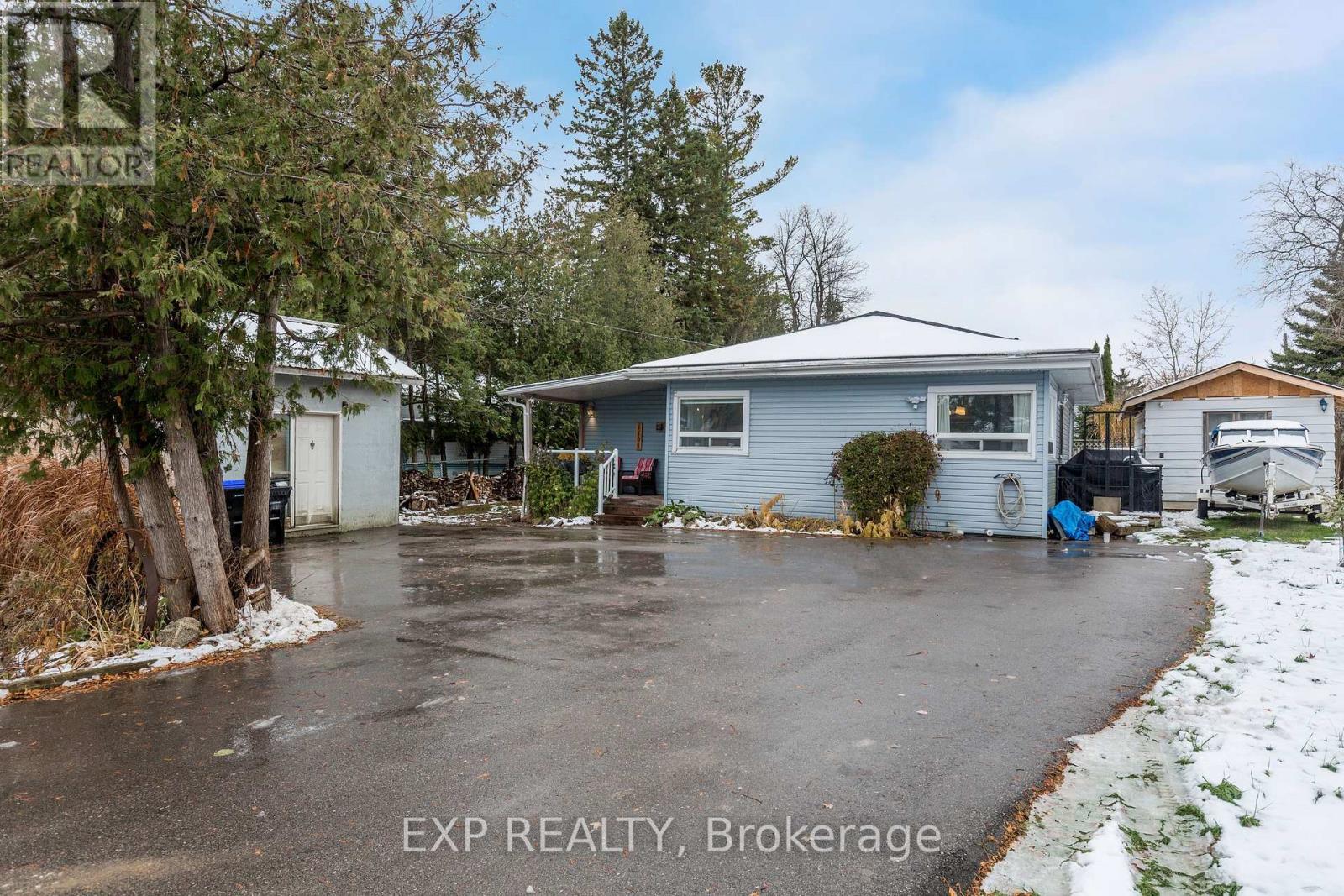 1104 Ferrier Ave Avenue, Innisfil, Ontario  L0L 1W0 - Photo 4 - N12783594