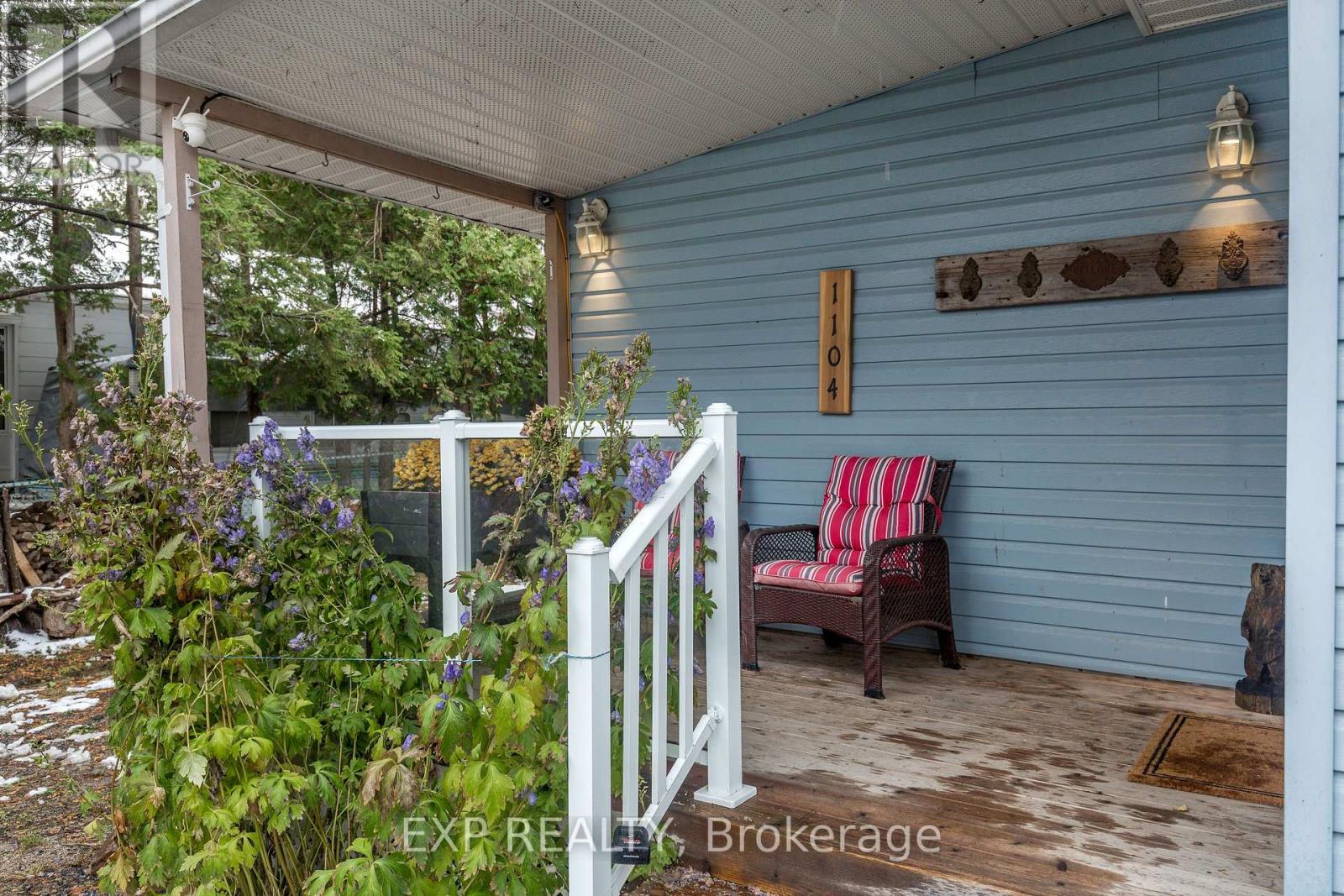 1104 Ferrier Ave Avenue, Innisfil, Ontario  L0L 1W0 - Photo 5 - N12783594