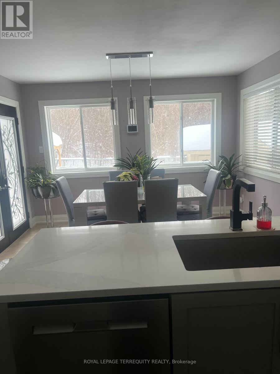 25 Jagges Drive, Barrie (Edgehill Drive), Ontario  L4N 0W9 - Photo 11 - S12783578