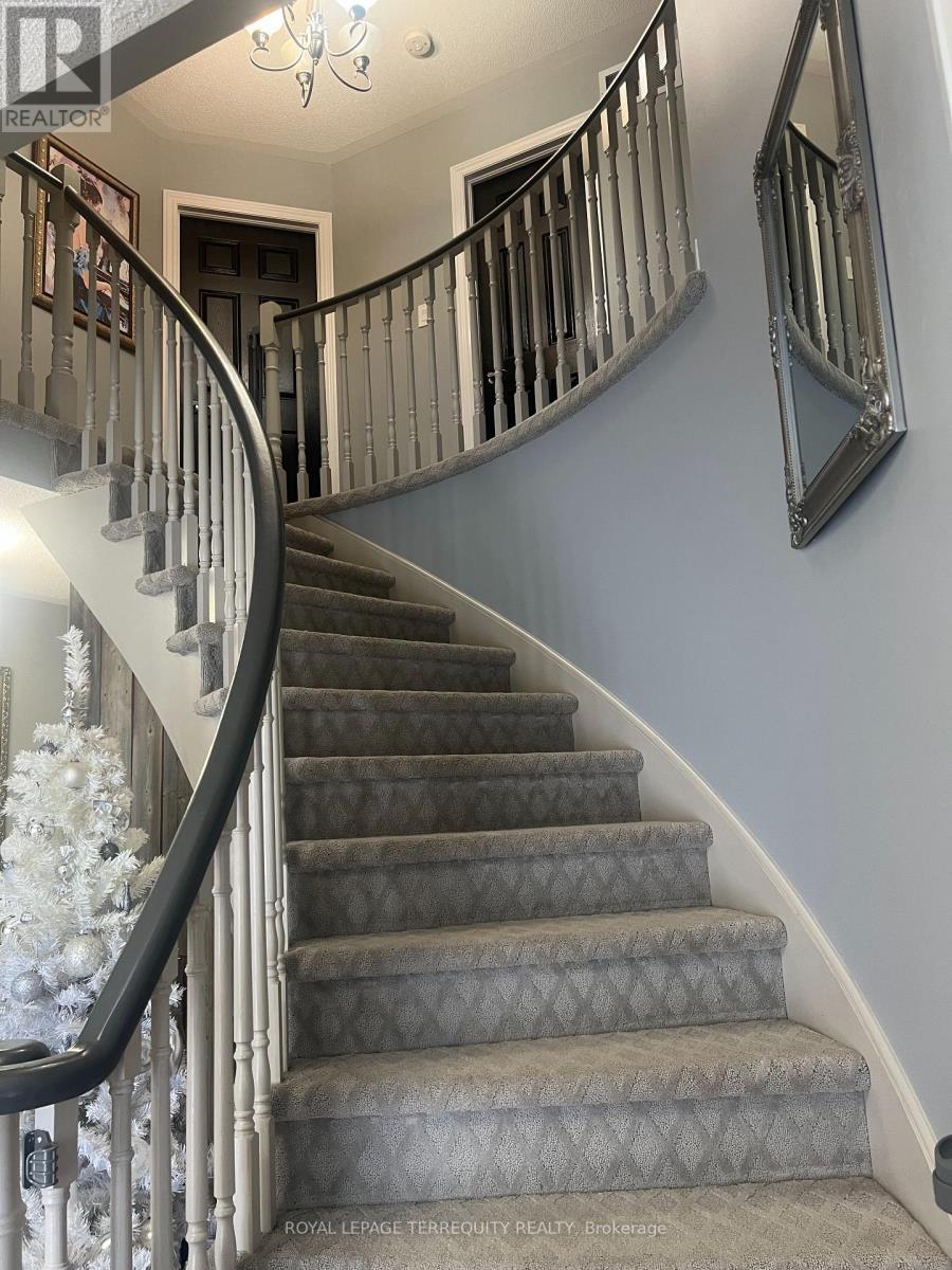 25 Jagges Drive, Barrie (Edgehill Drive), Ontario  L4N 0W9 - Photo 15 - S12783578