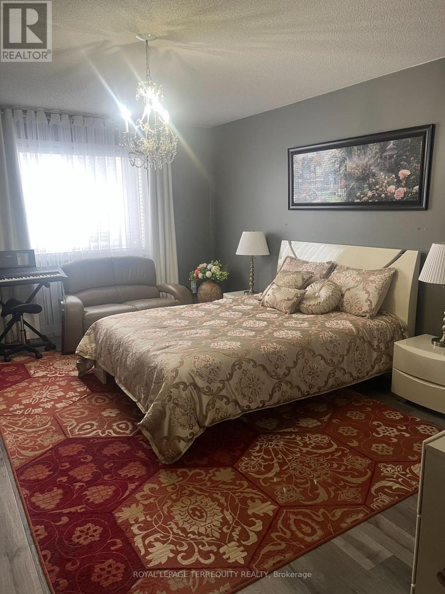 25 Jagges Drive, Barrie (Edgehill Drive), Ontario  L4N 0W9 - Photo 16 - S12783578