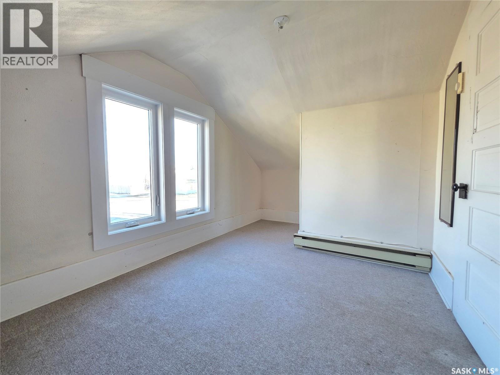 3360 Rutland Avenue, Gull Lake, Saskatchewan  S0N 1A0 - Photo 13 - SK028417