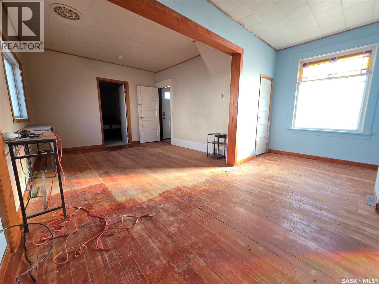 3360 Rutland Avenue, Gull Lake, Saskatchewan  S0N 1A0 - Photo 5 - SK028417