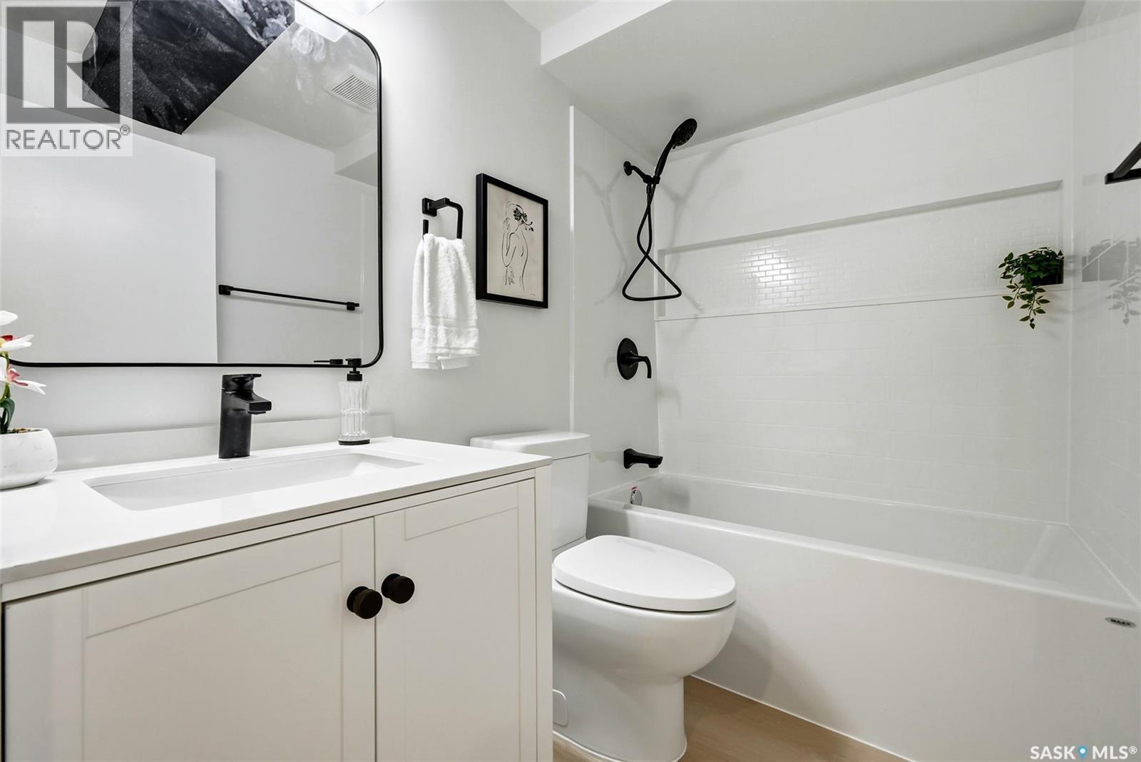 915 Rowell Crescent N, Regina, Saskatchewan  S4X 2A5 - Photo 24 - SK028402