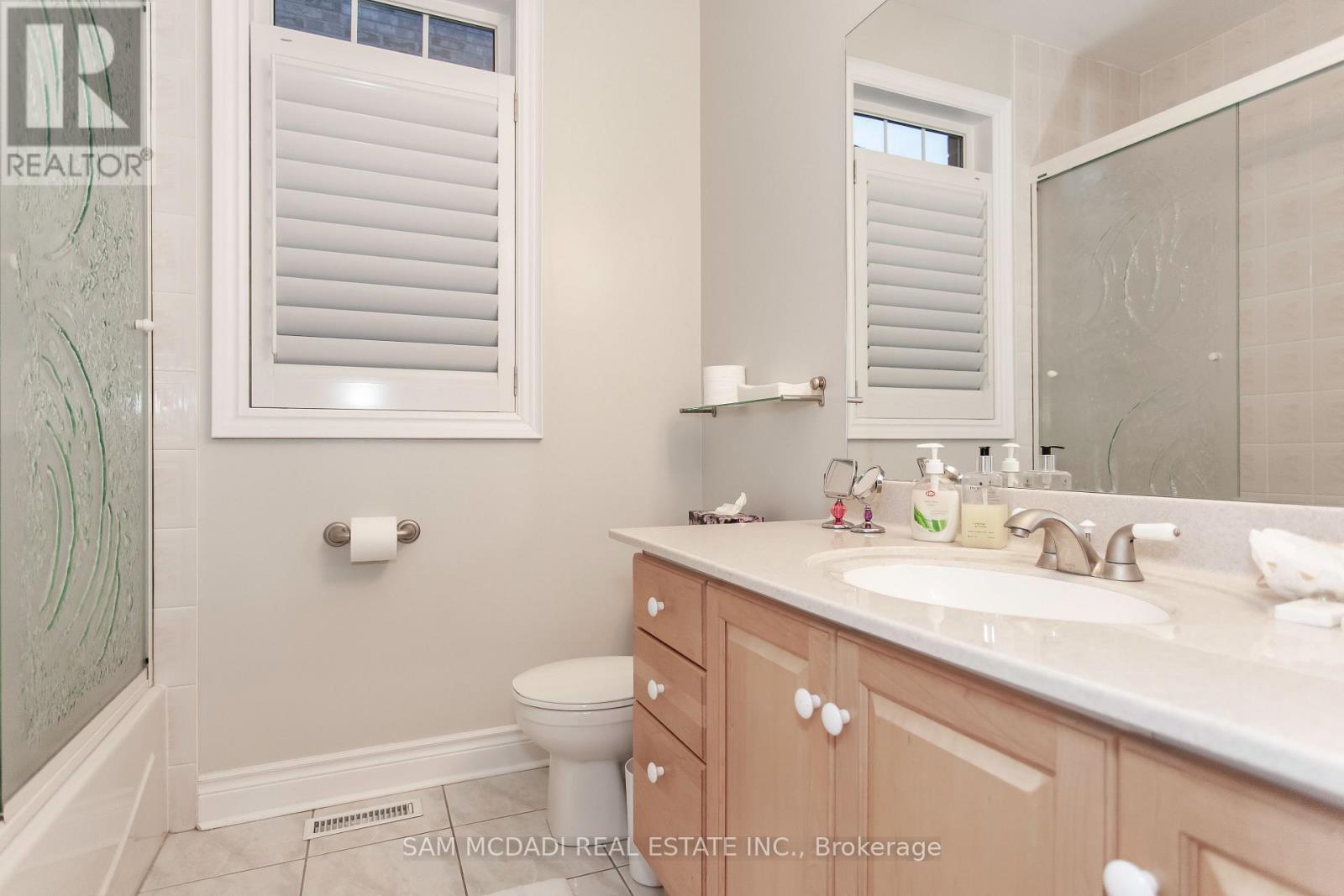 Upper - 50 Links Lane, Brampton, Ontario  L6Y 5H1 - Photo 26 - W12783614