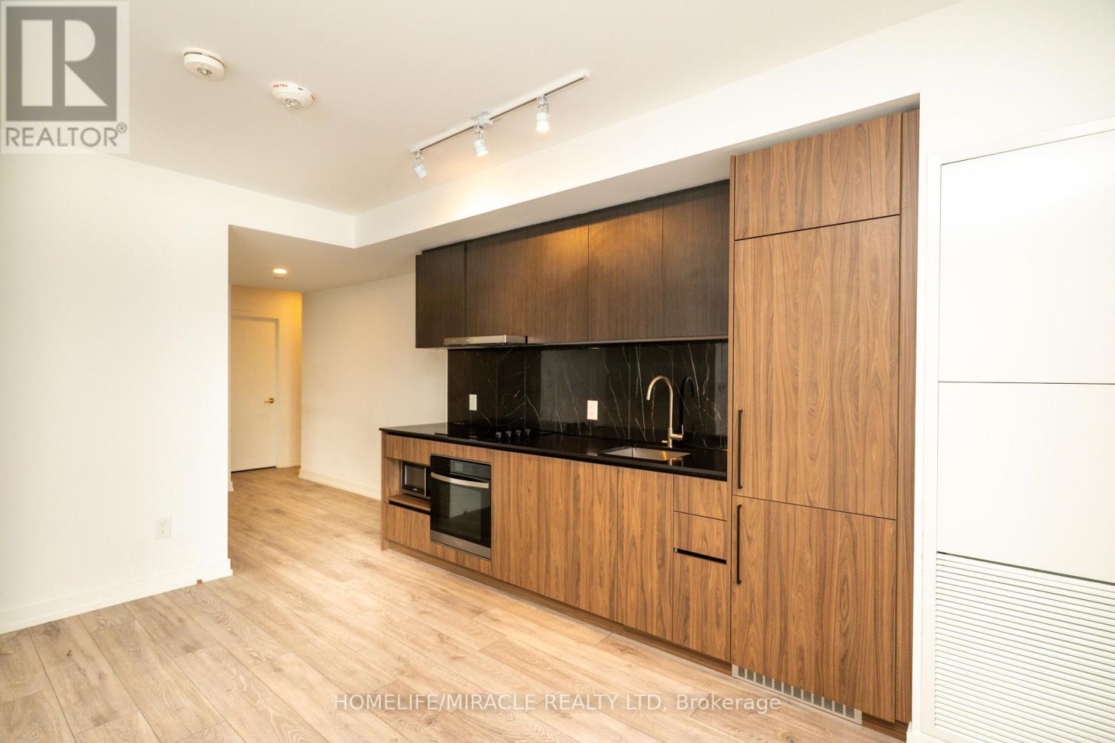 315 - 1100 Sheppard Avenue W, Toronto, Ontario  M3J 0H1 - Photo 10 - W12783666