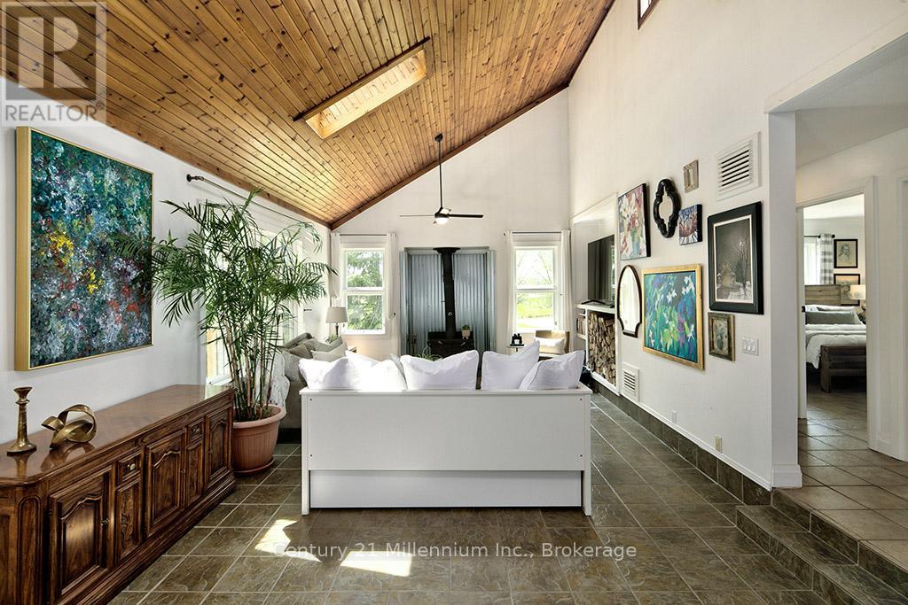 727302 22 C Side Road, Blue Mountains, Ontario  N0H 1N0 - Photo 15 - X12783806