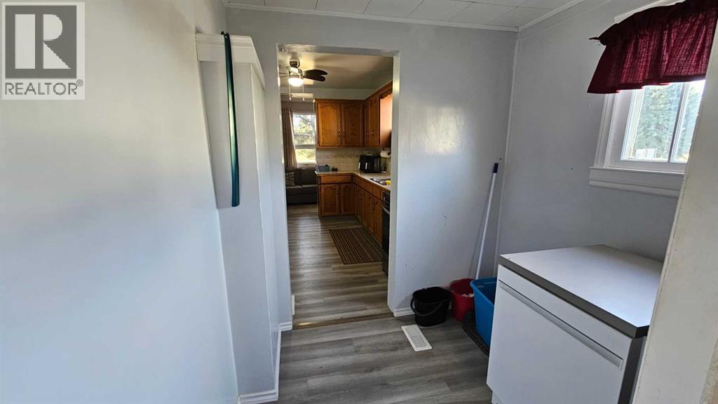 4529 44 Street, Castor, Alberta  T0C 0X0 - Photo 8 - A2263164