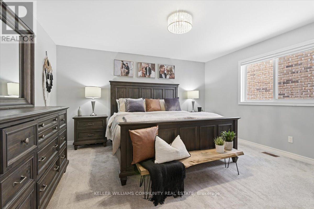 210 Chandler Crescent, Peterborough, Ontario  K9J 2G1 - Photo 6 - X12783830