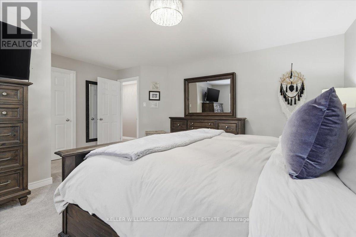 210 Chandler Crescent, Peterborough, Ontario  K9J 2G1 - Photo 7 - X12783830