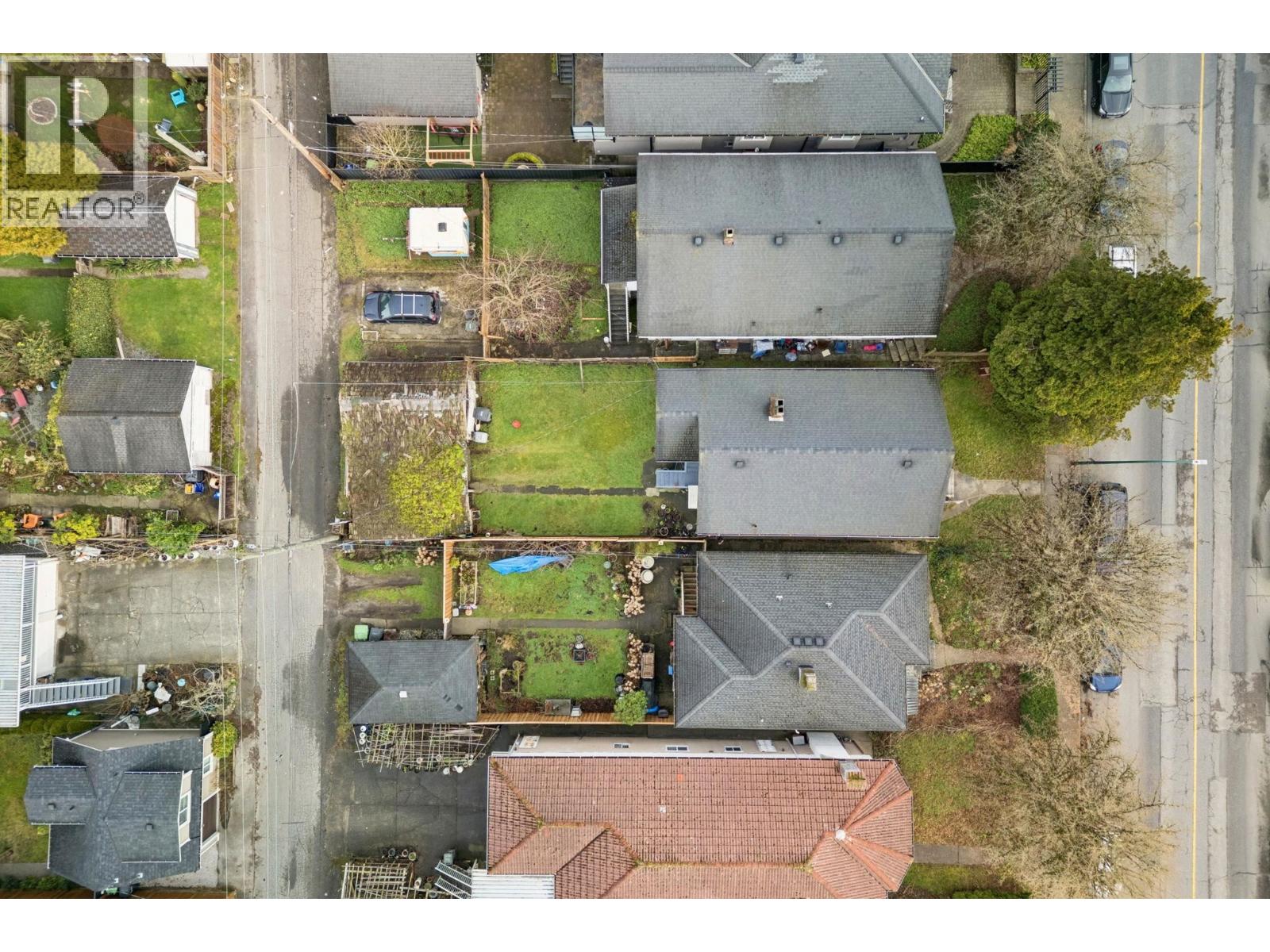 4928 Earles Street, Vancouver, British Columbia  V5R 3R5 - Photo 8 - R3086054