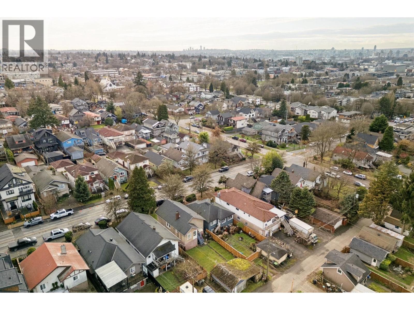 4928 Earles Street, Vancouver, British Columbia  V5R 3R5 - Photo 9 - R3086054