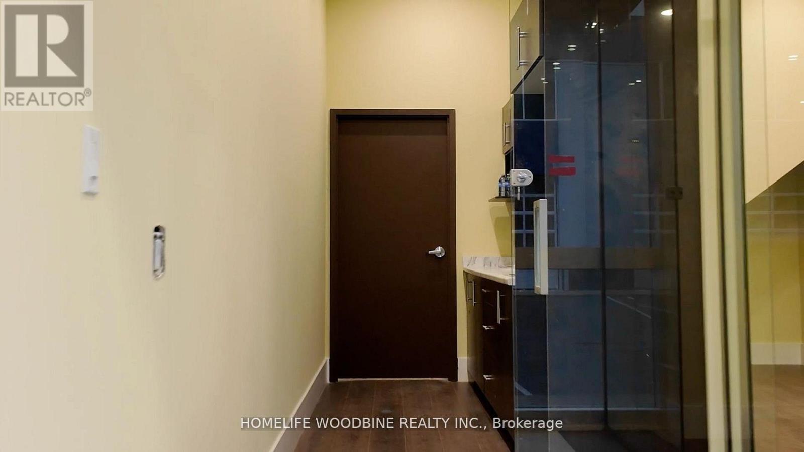 11 - 406 Pritchard Road, Hamilton, Ontario  L8P 4L9 - Photo 2 - X12783608