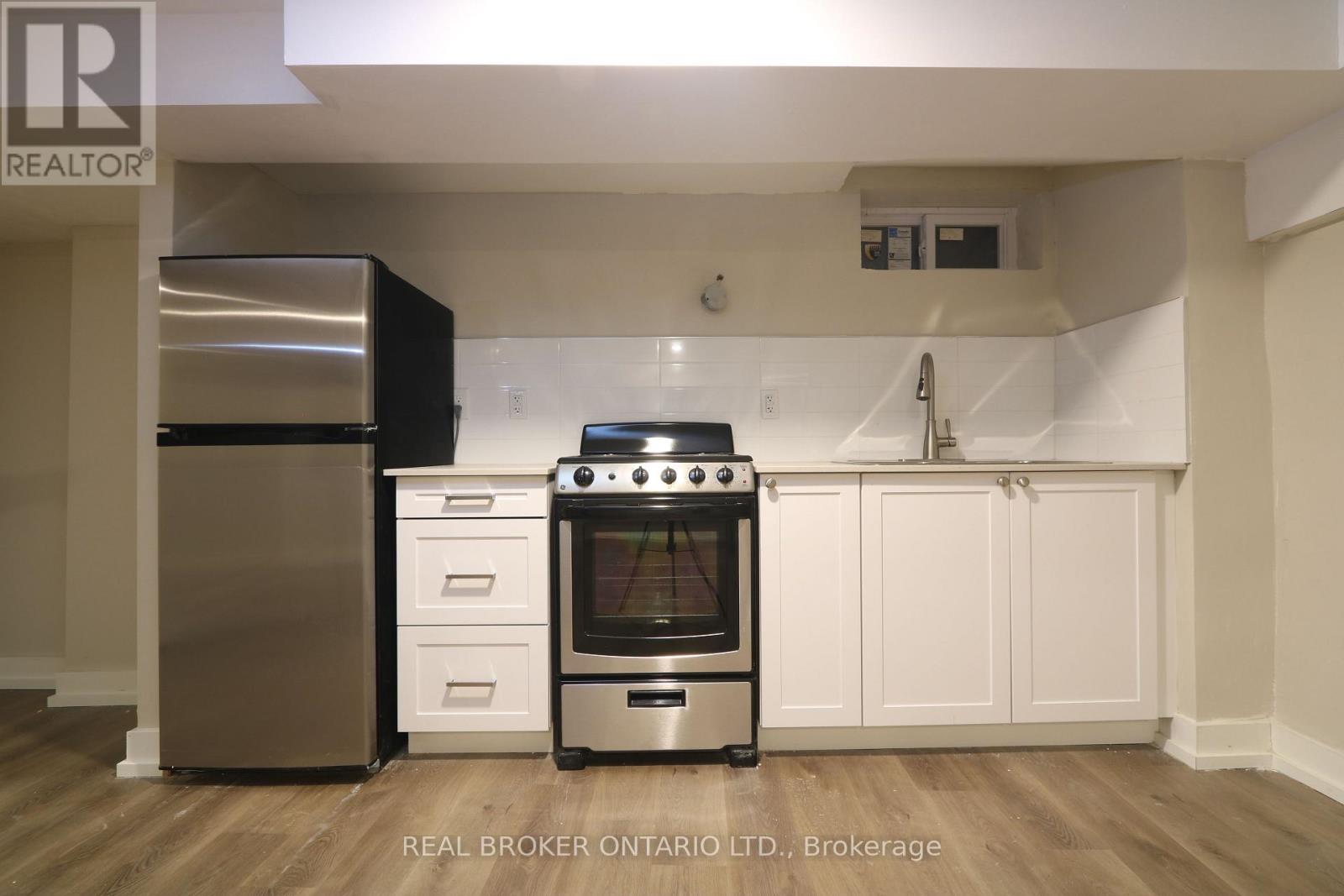 903-909 Main Street E, Hamilton, Ontario  L8M 1M6 - Photo 13 - X12783650