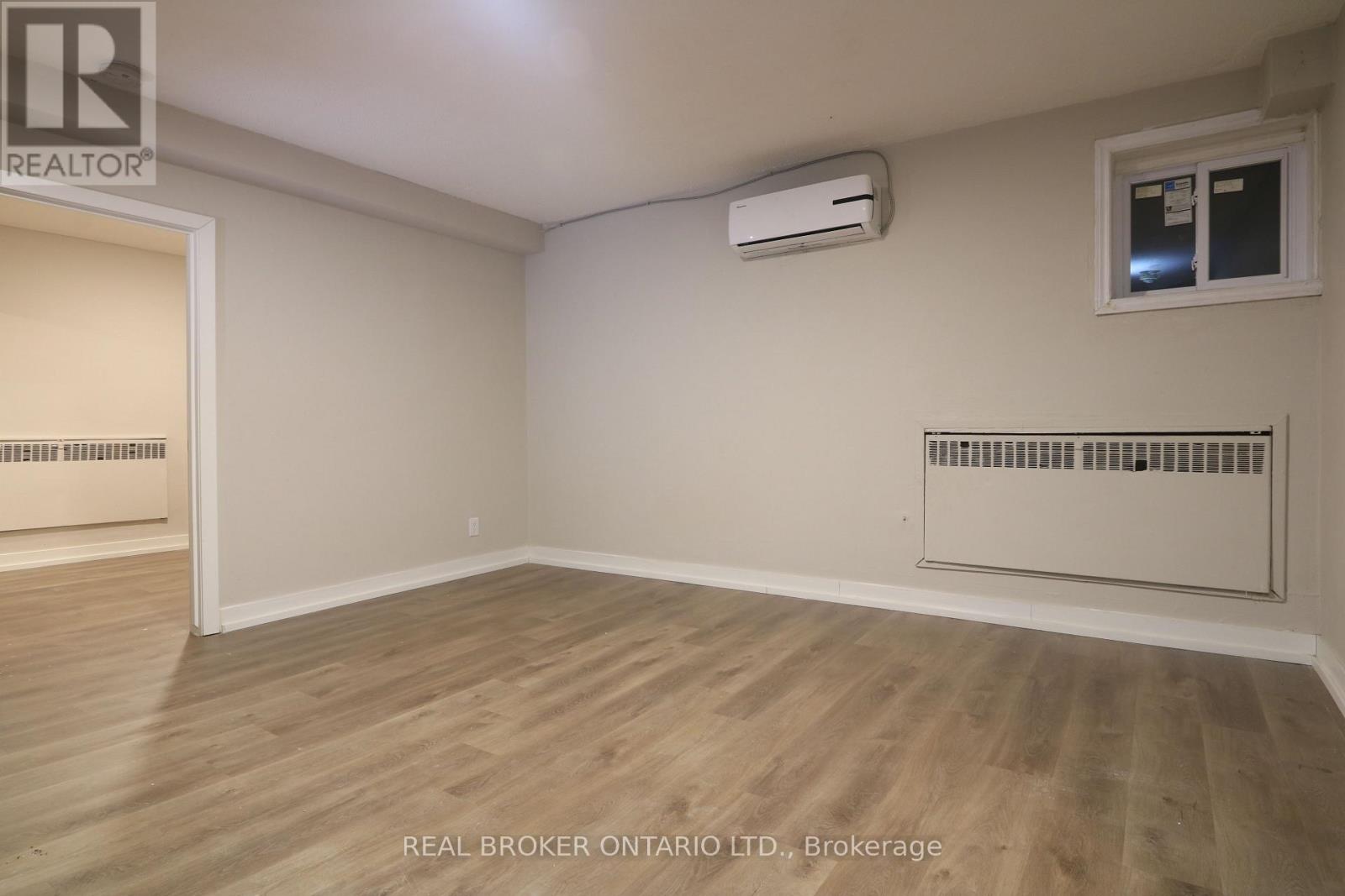 903-909 Main Street E, Hamilton, Ontario  L8M 1M6 - Photo 4 - X12783650