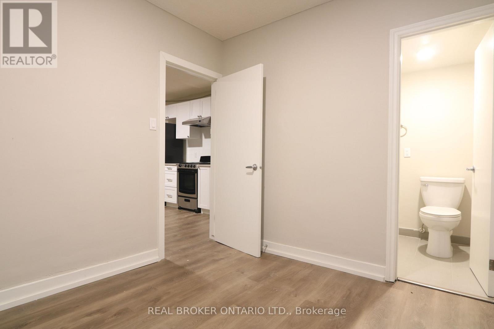 903-909 Main Street E, Hamilton, Ontario  L8M 1M6 - Photo 8 - X12783650