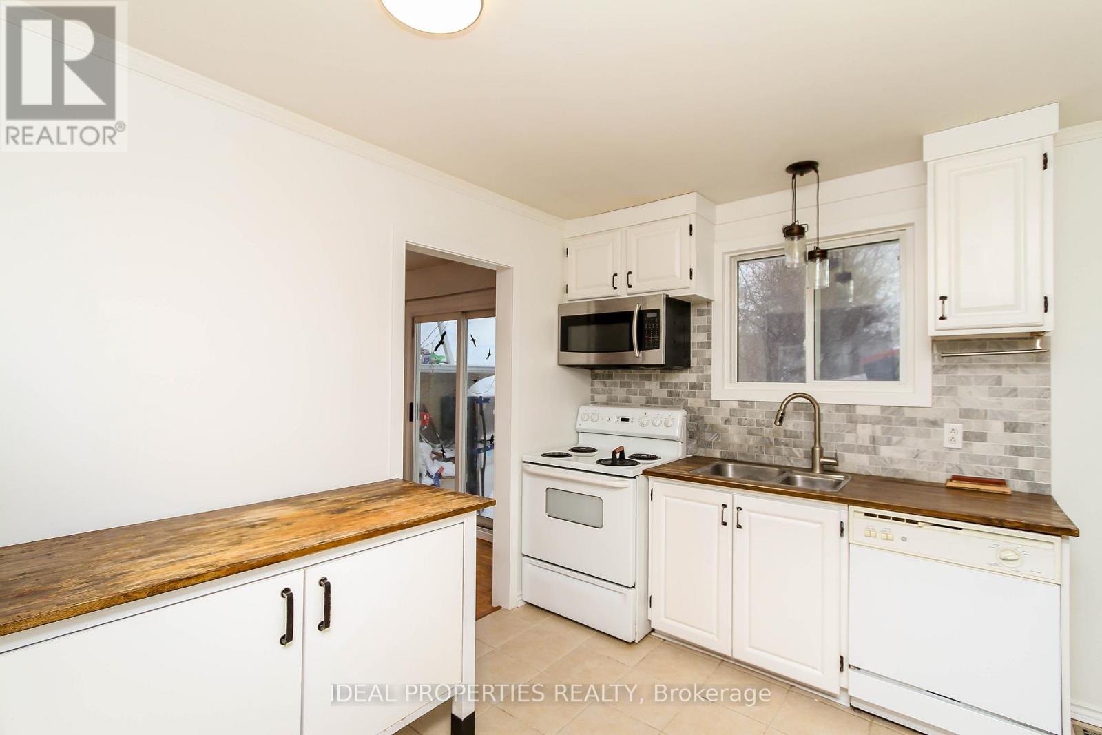 103 Sherwood Street, Ottawa, Ontario  K2L 1K8 - Photo 10 - X12783744