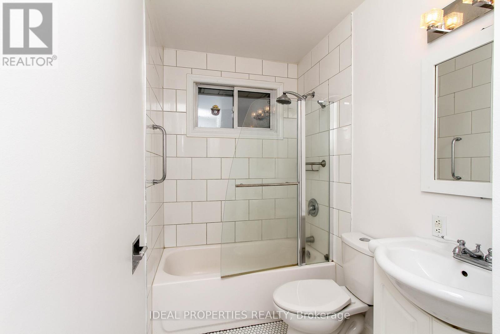 103 Sherwood Street, Ottawa, Ontario  K2L 1K8 - Photo 15 - X12783744