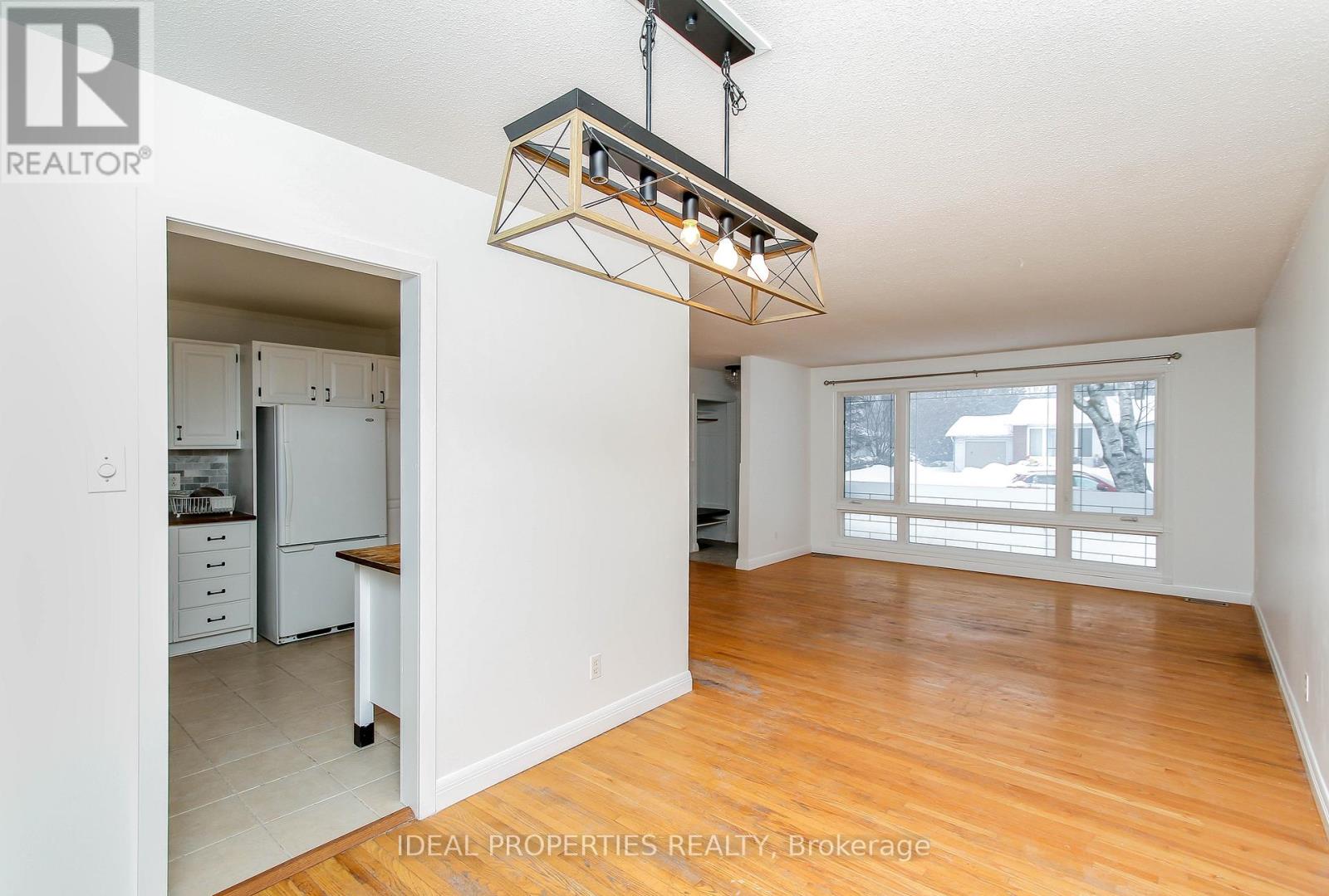 103 Sherwood Street, Ottawa, Ontario  K2L 1K8 - Photo 7 - X12783744