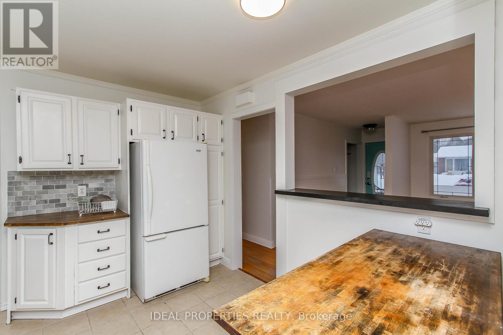 103 Sherwood Street, Ottawa, Ontario  K2L 1K8 - Photo 8 - X12783744