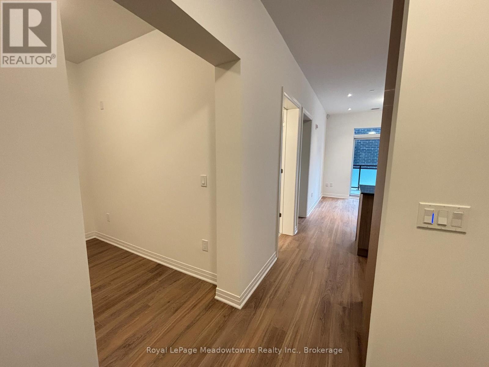 101 - 490 Gordon Krantz Avenue, Milton, Ontario  L9E 1Z5 - Photo 3 - W12783762