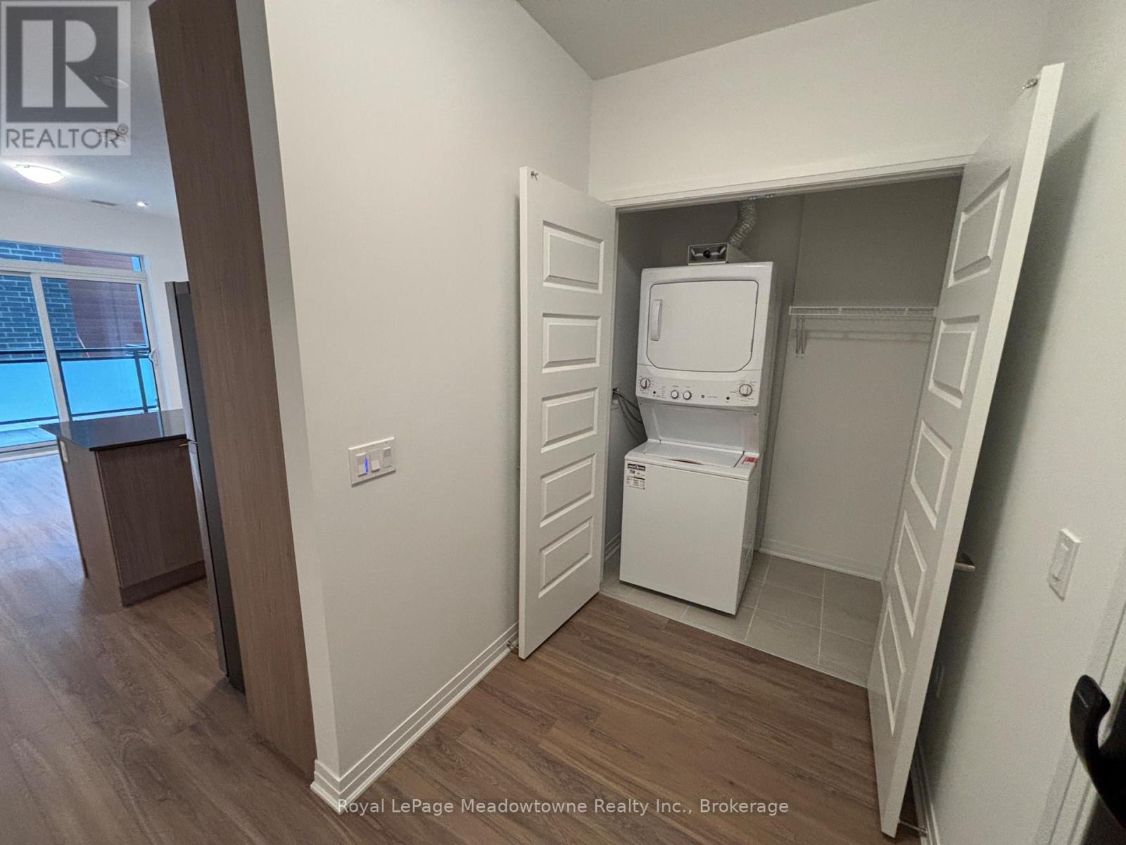 101 - 490 Gordon Krantz Avenue, Milton, Ontario  L9E 1Z5 - Photo 5 - W12783762