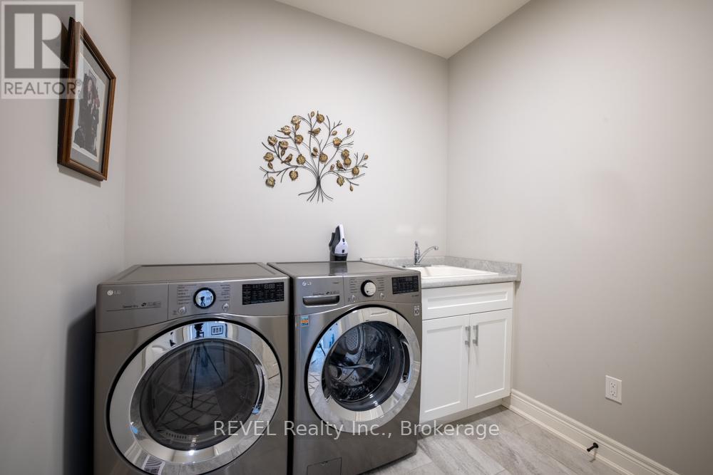 94 Julia Drive, Welland (Coyle Creek), Ontario  L3C 0E7 - Photo 21 - X12783842