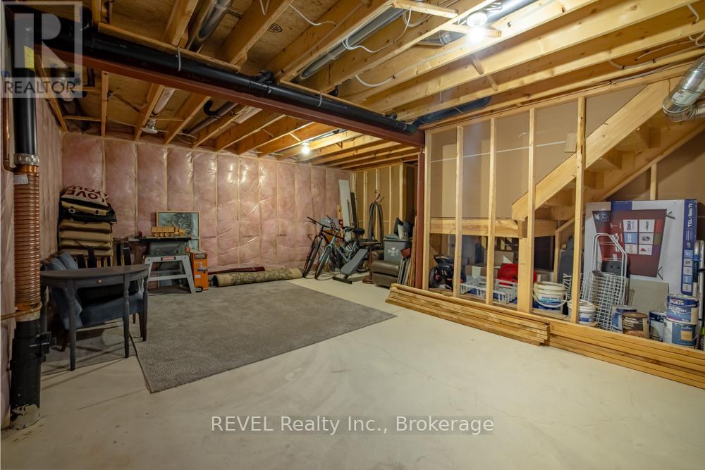 94 Julia Drive, Welland (Coyle Creek), Ontario  L3C 0E7 - Photo 29 - X12783842