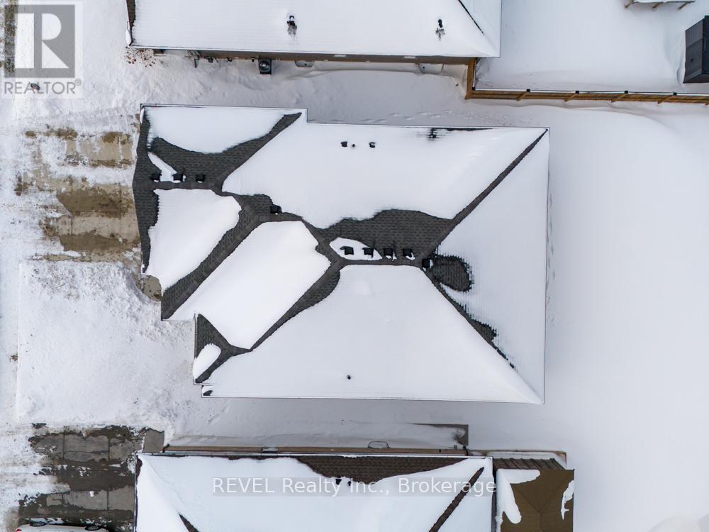 94 Julia Drive, Welland (Coyle Creek), Ontario  L3C 0E7 - Photo 33 - X12783842