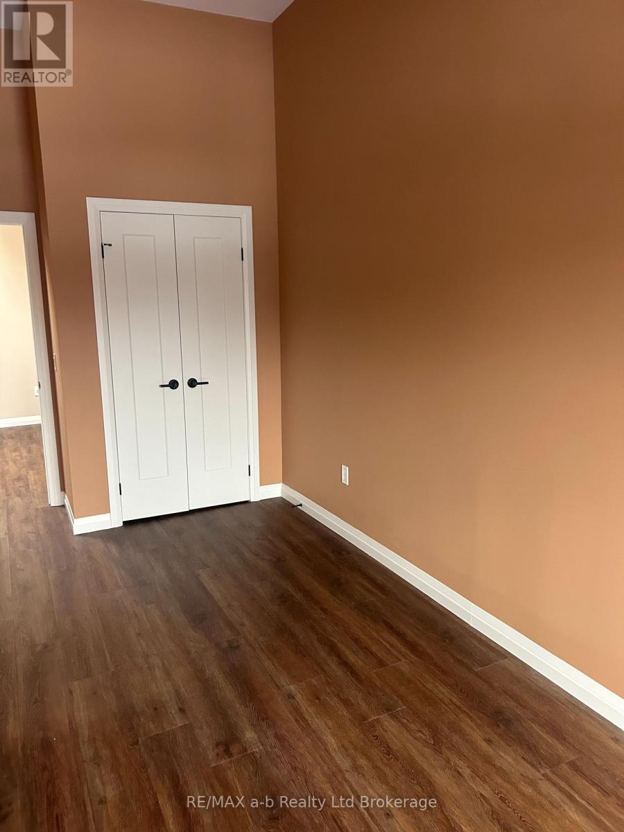 Unit A - 136 Thames Street S, Ingersoll, Ontario  N5C 2T4 - Photo 6 - X12783688