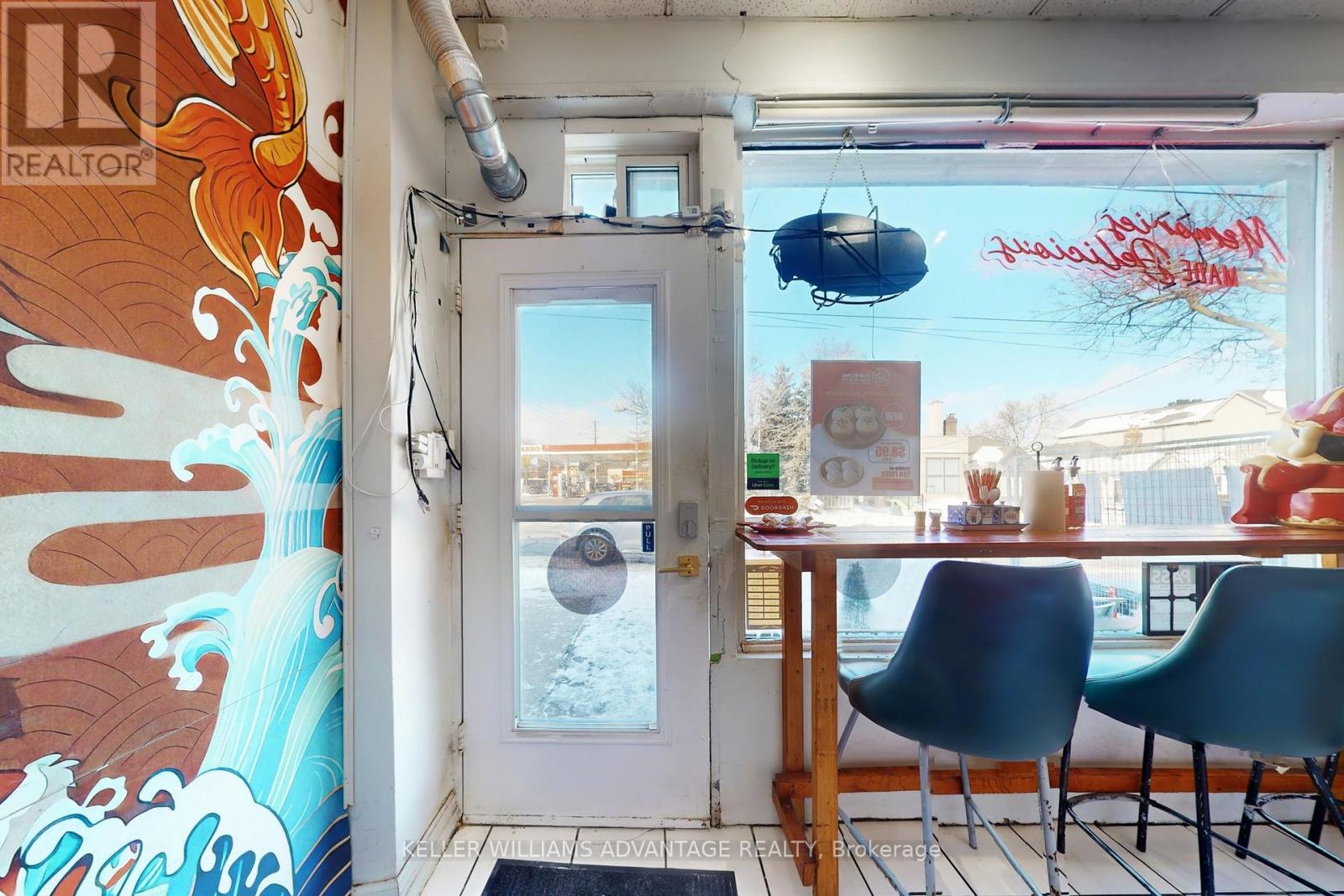 399 Old Orchard Grove, Toronto, Ontario  M5M 2G1 - Photo 3 - C12783742