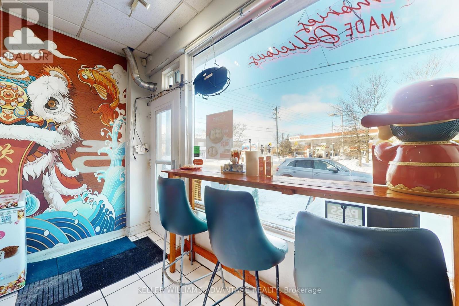 399 Old Orchard Grove, Toronto, Ontario  M5M 2G1 - Photo 5 - C12783742