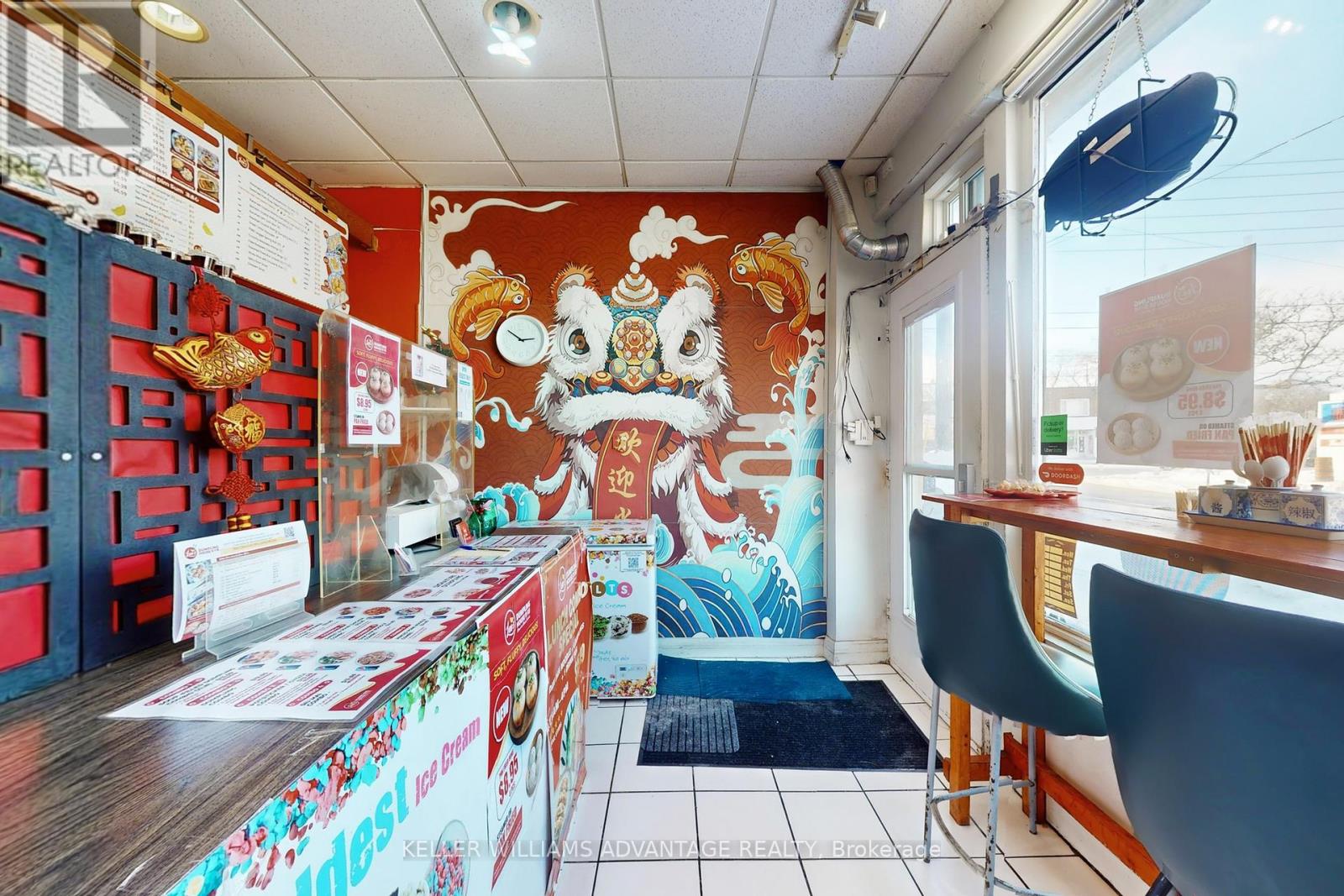 399 Old Orchard Grove, Toronto, Ontario  M5M 2G1 - Photo 6 - C12783742